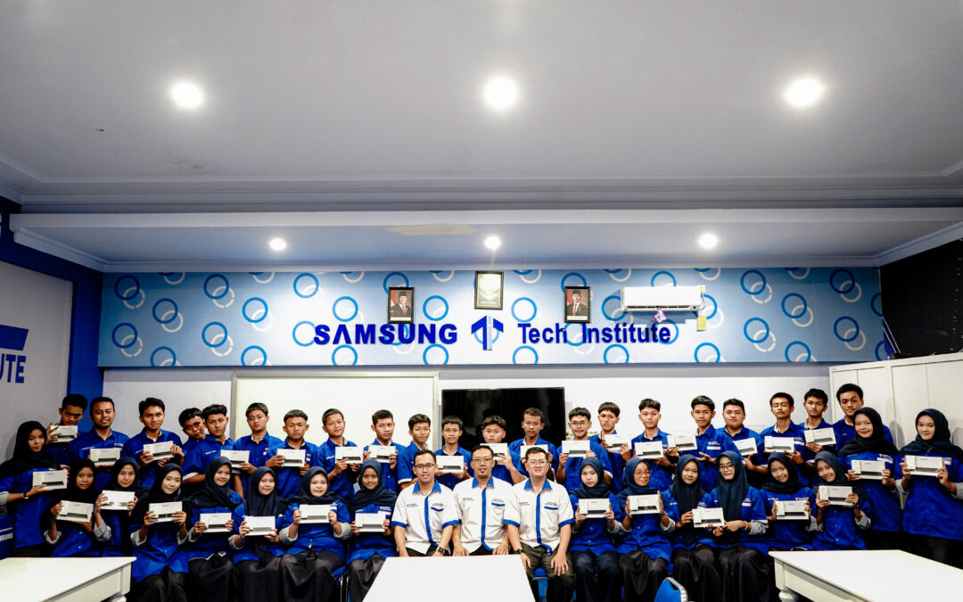 Serah Terima Tablet Samsung Tech Institute di SMKS Islam 1 Kota Blitar
